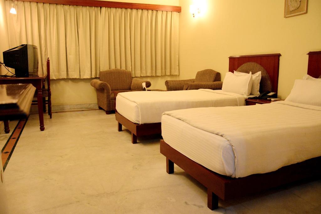 ג'משדפור Motel Madhuban מראה חיצוני תמונה